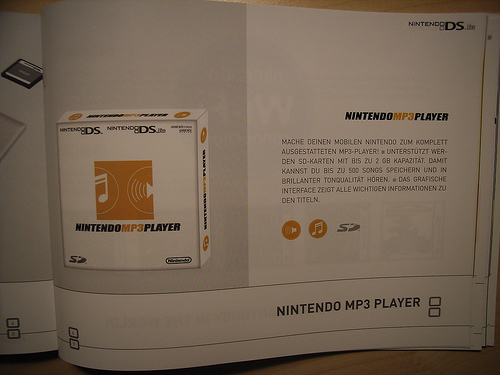 Nintendo DS - brochure Nintendo MP3 Player Nintendo DS - brochure Nintendo MP3 Player