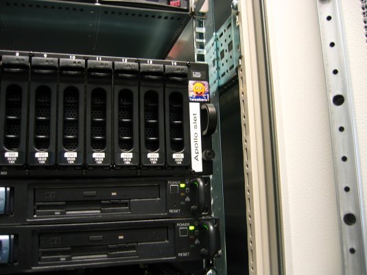 MD1000 met 'apollo's slet' erop MD1000 met 'apollo's slet' erop