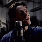 Willem Dafoe met biopod-fitter (eXistenZ)