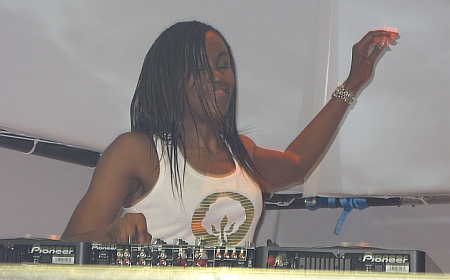DJ Roos DJ Roos