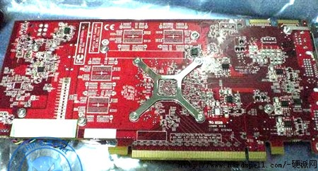 ATi Radeon HD2600XT ATi Radeon HD2600XT