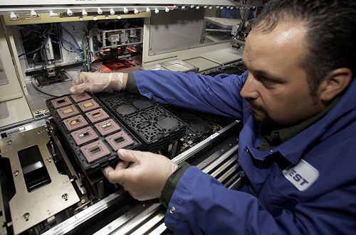 IBM Power6 komt van de lopende band gerold IBM Power6 komt van de lopende band gerold