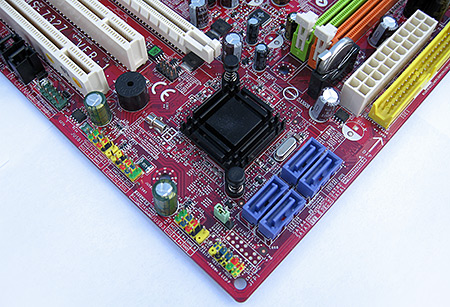 MSI K9AGM2-FIH-moederbord close-up