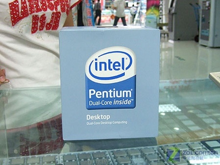 Intel E2140 in doos
