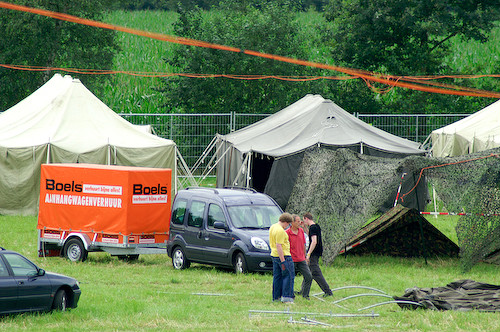 Campzone 2007 - fiber over de tenten