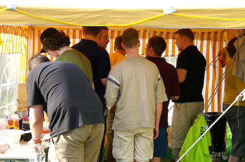 Campzone 2007 - de shoarma is bijna klaar Campzone 2007 - de shoarma is bijna klaar