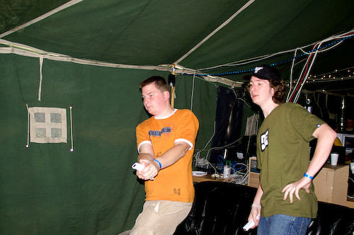 Campzone 2007 - honkbal spelen op de Wii Campzone 2007 - honkbal spelen op de Wii