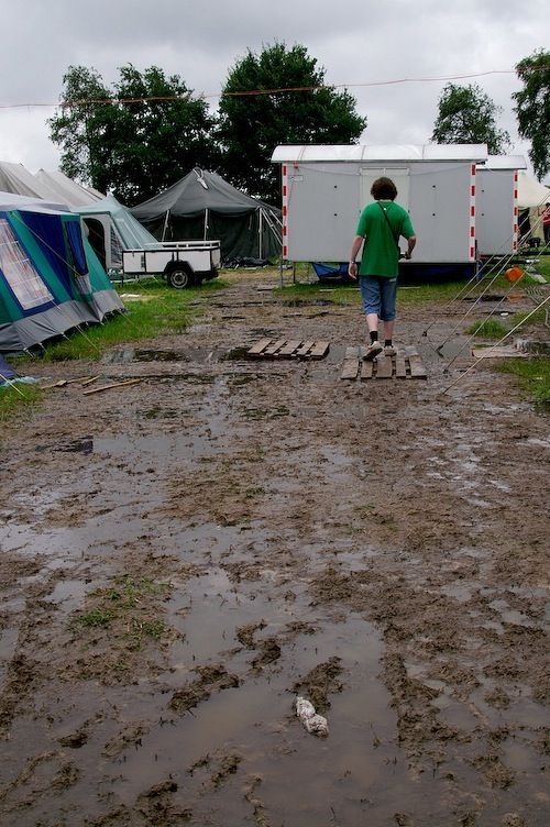 Campzone 2007 - drijvende pallets