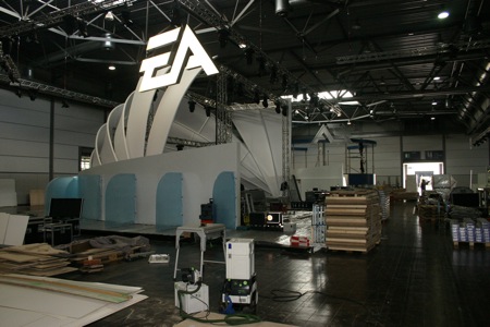 Games Convention - Opbouw EA stand