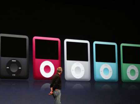 Steve Jobs demonstreert iPod Nano
