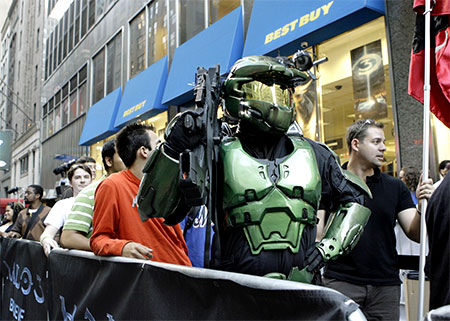 Halo 3 fan als Master Chief op launchdag