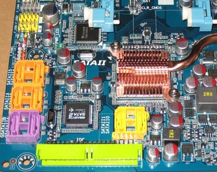 Heatsink op de southbridge van de Gigabyte GA-X38-DQ6