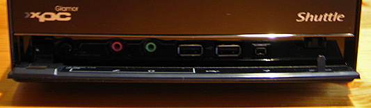 Shuttle SG33G6 Deluxe close-up