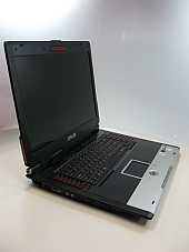Asus G2S opengeklapt vooraanzicht half 2 Asus G2S opengeklapt vooraanzicht half 2