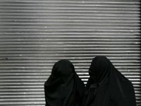 Gesluierde vrouwen in Iran