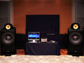 Onkyo APX-2 met Bowers & Wilkins 801 (120px) Onkyo APX-2 met Bowers & Wilkins 801 (120px)