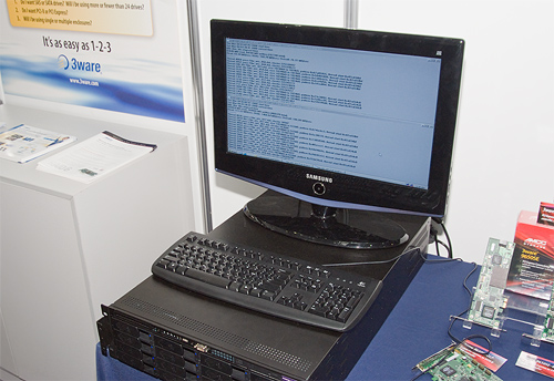 Cebit 2008: Demonstratie prestatieverbeterden Amcc firmware Cebit 2008: Demonstratie prestatieverbeterden Amcc firmware