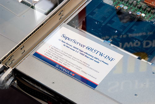 Cebit 2008: Supermicro 1u twin server efficiënte voeding Cebit 2008: Supermicro 1u twin server efficiënte voeding