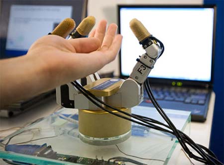 Robothand met ef-sensor Robothand met ef-sensor