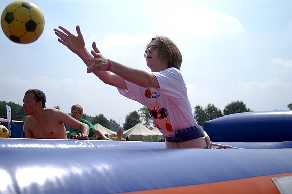Campzone 2008 - ...en dan de bal gooien