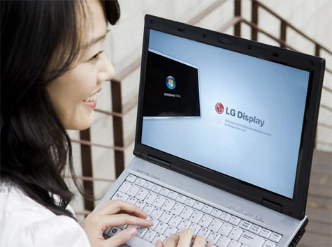 LG Display smiling laidy klein