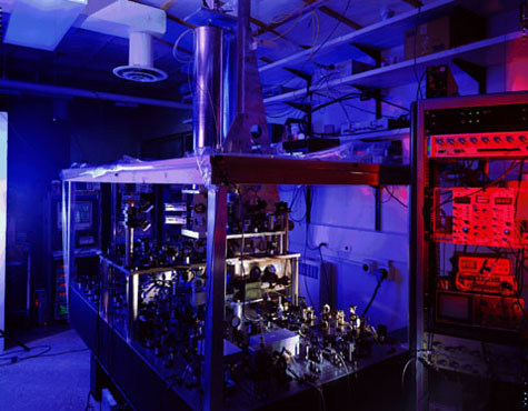 Cesium atoomklok in het National Institute of Standards and Technology Cesium atoomklok in het National Institute of Standards and Technology