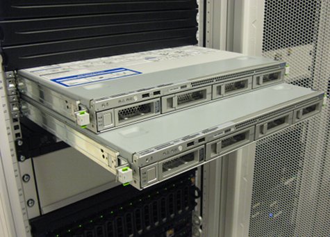 Sun X2270 uitgetrokken in het rack @ Eunetworks