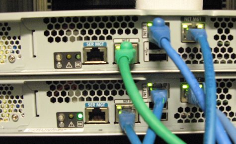 (netwerk)poorten achterop de sunservers (netwerk)poorten achterop de sunservers