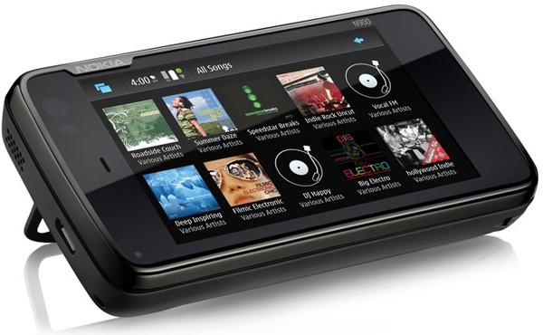 N900