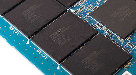 Kingston SSDNow V+ V2 pcb met Toshiba-flashgeheugen