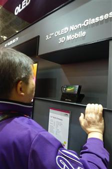 FPD International: kleine oled-schermen met 3d getoond (Bron: Digitimes)