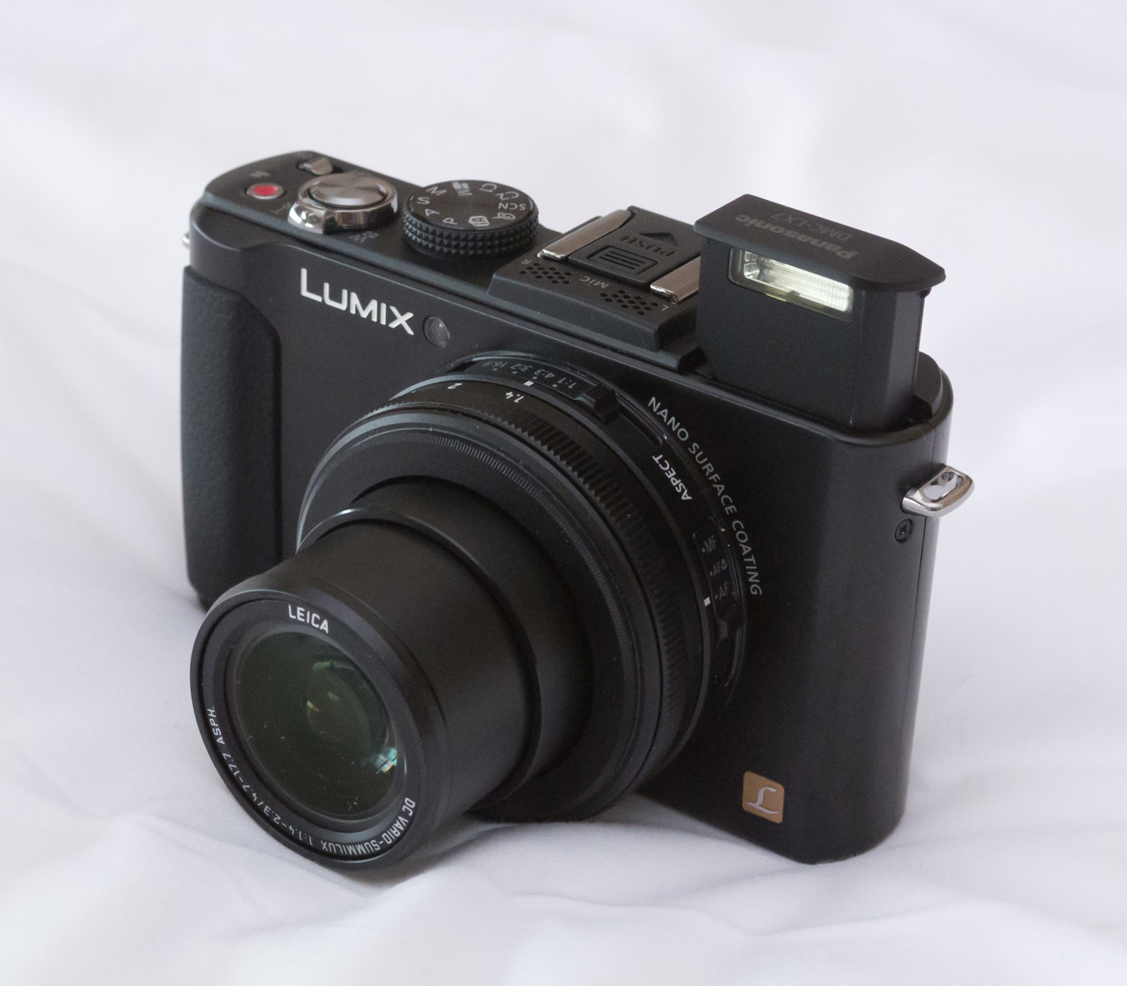 Panasonic Lumix LX7 - Body: handmatige diafragmaring - Hands-on - Tweakers