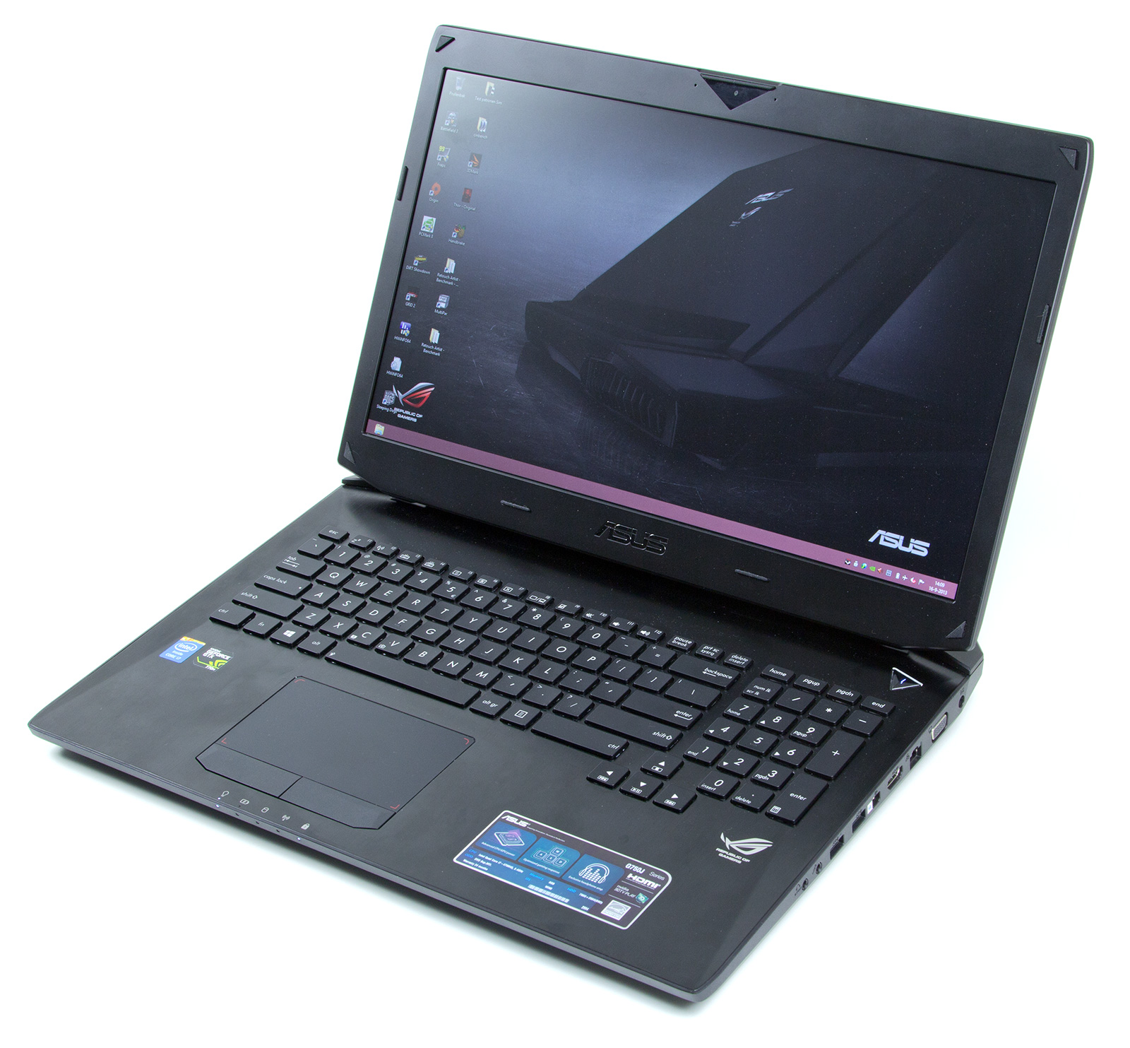 Alienware 17 versus Asus G750J strijd der gamegiganten Fotogalerij