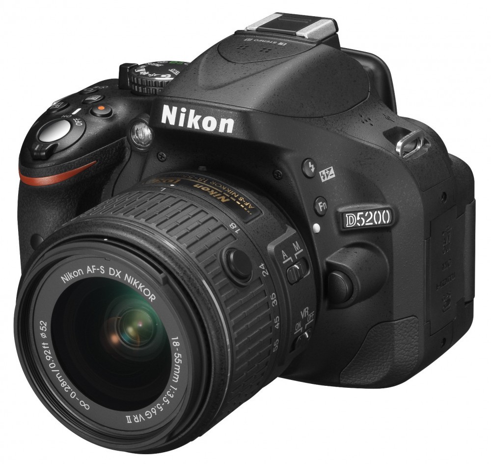 Nikon D5200 Kit + AF-S DX NIKKOR 18-55mm f/3.5-5.6G VR II Zwart 