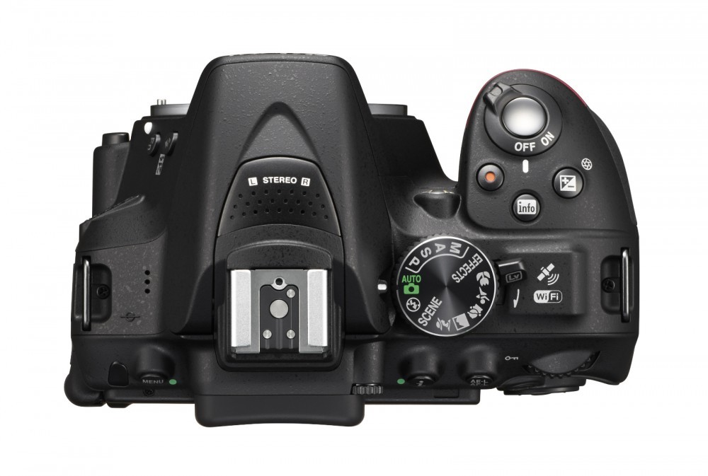 Nikon D5300 + 18-55mm f/3.5-5.6G VR II Zwart: beste prijzen, echte