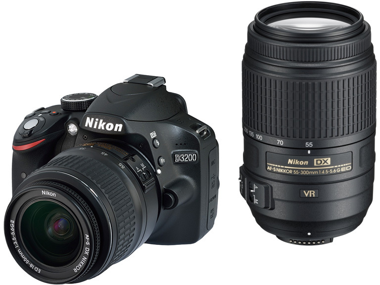 Nikon D3200 + AF-S DX NIKKOR 18-55mm f/3.5-5.6G VR II + AF-S DX 55
