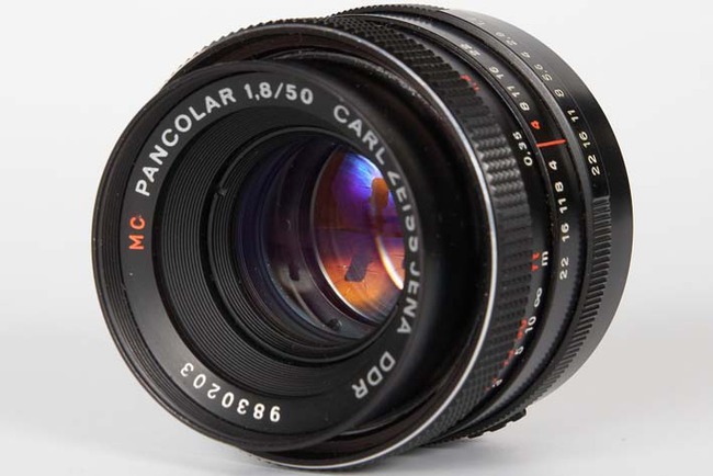 Carl Zeiss Jena 50mm 1.8 Pancolar MC - HackingDutchman - Product