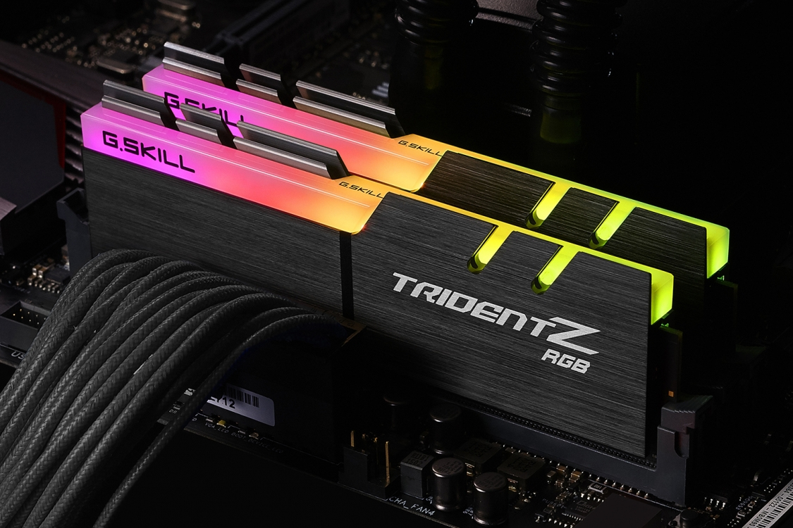 G.Skill Trident Z RGB F4-3600C16D-16GTZR: beste prijs - Tweakers