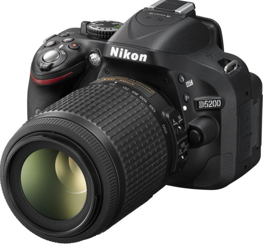 Nikon D5200 本体 AF-S DX NIKKOR 18-55mm Nikon D5200 + AF-S DX NIKKOR 18-55mm f/3.5-5.6G VR II + AF-S DX 55