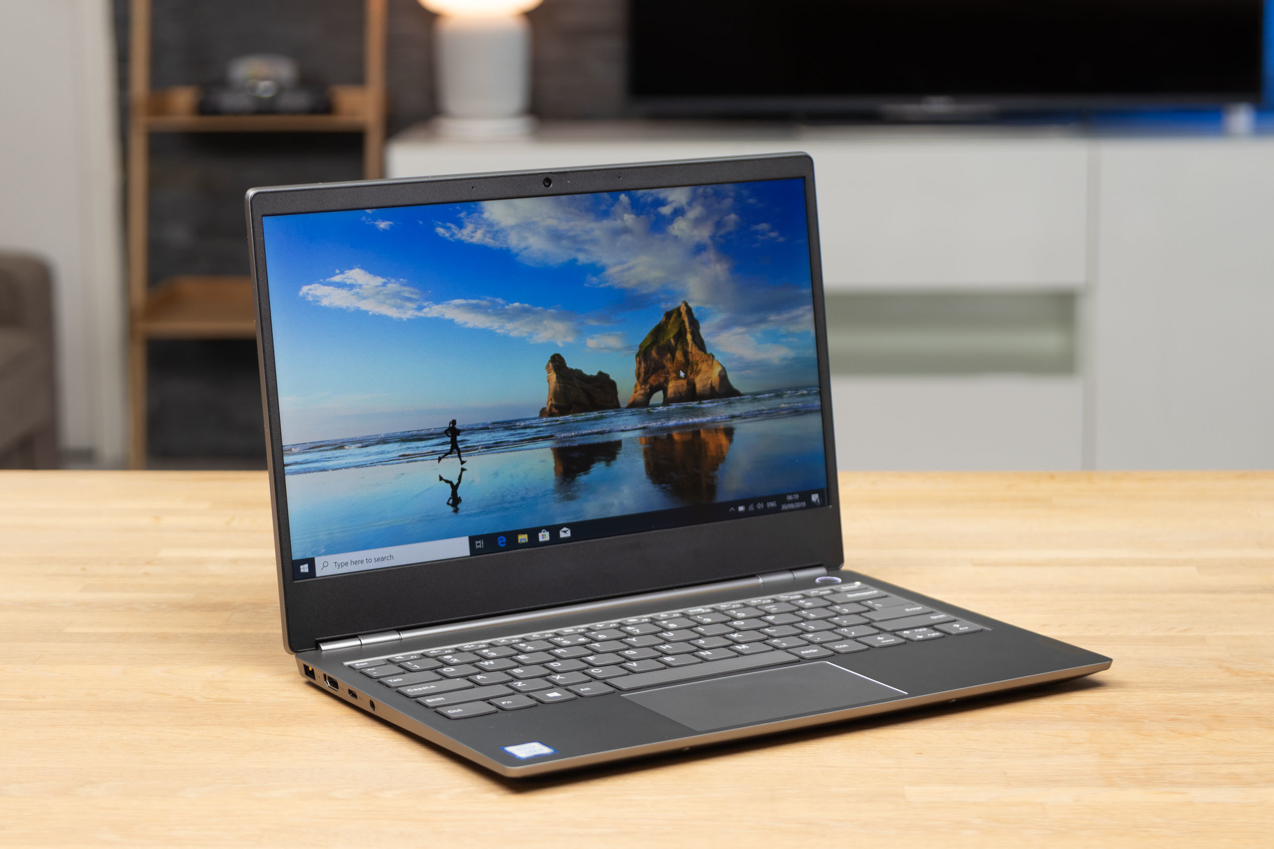 Laptop Best Buy Guide Thin light Lenovo ThinkBook 13s Tweakers