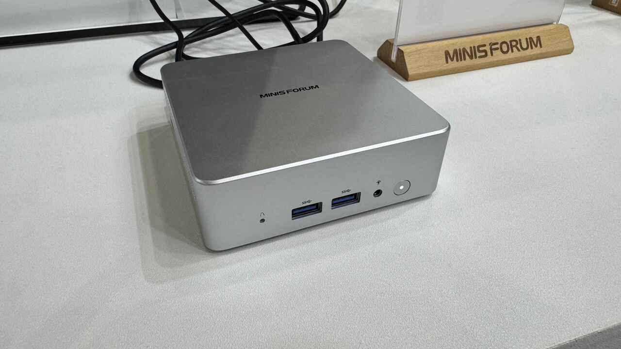 Minisforum shows new mini PCs including NAS with 5 M.2 slots
