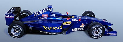 Prost AP03 formule 1 kar met Yahoo banner
