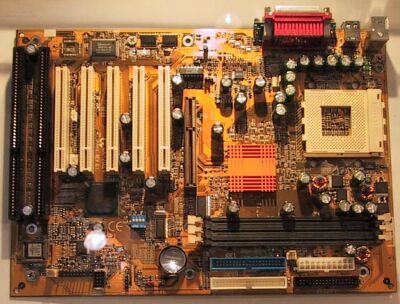 Gigabyte 7IXE4 AMD-750 Socket A