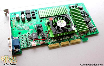 nVidia GeForce2 Ultra reference kaart (groot)
