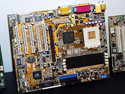 Asus A7M266 (groot)