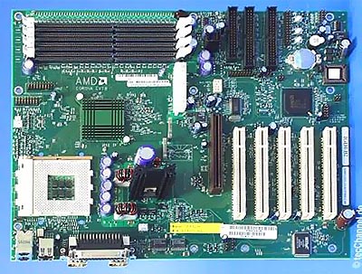 AMD Corona EVT8 reference board met 760 chipset (mobo layout)