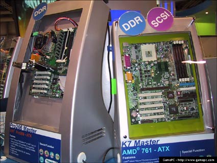 Comdex 2000 - DDR plankjes
