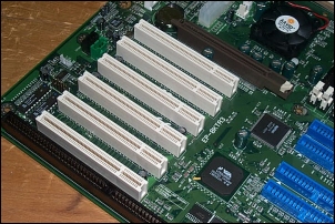 Epox EP-8KTA3 close-up
