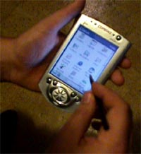 PDA roundup - Compaq iPaq H3630 in de hand