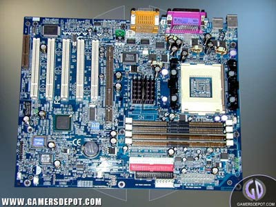 Gigabyte GA-8TX i850 moederbord